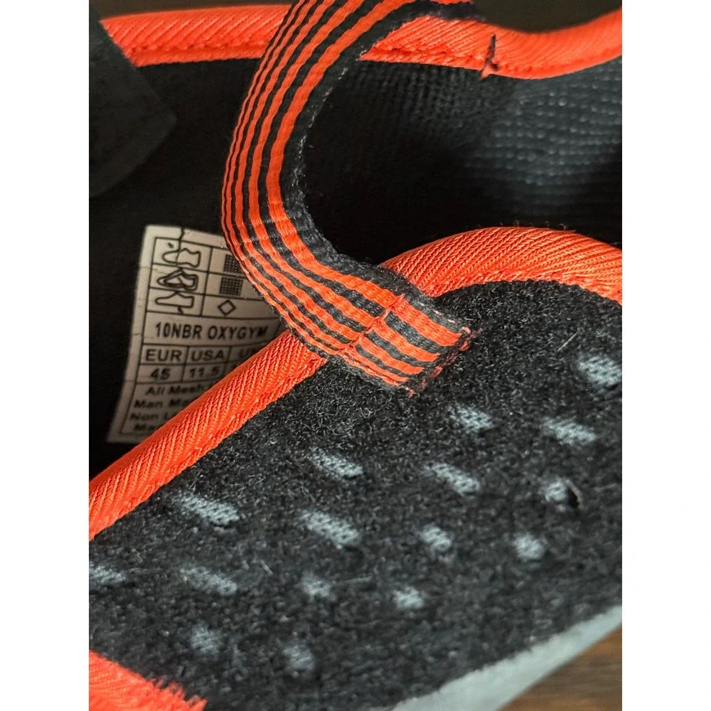 La Sportiva OxyGym Climbing Shoes Carbon Flame EUR 45 US Men 11.5